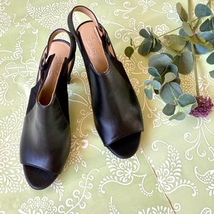 Naturalizer Dawn Peep-Toe Slingbacks SIZE 8